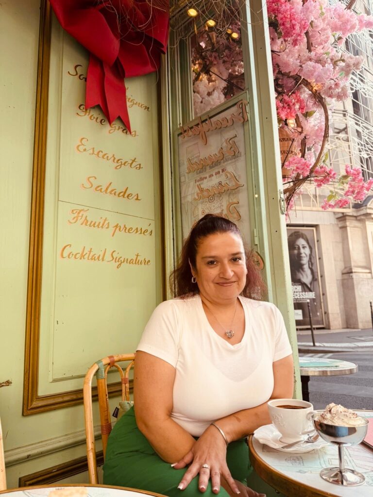 Carolina Zuñiga is the appointed Ephesians 2:10 Ministries administrative assistant.